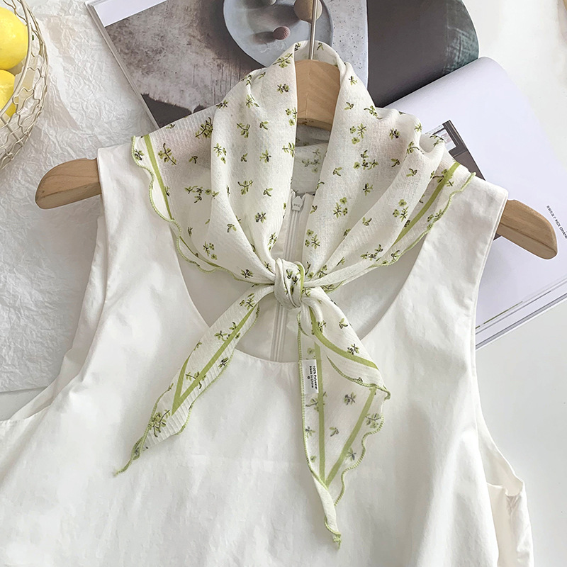 Lightweight Artistic Small Flo - Travel Accessories Neck review and price